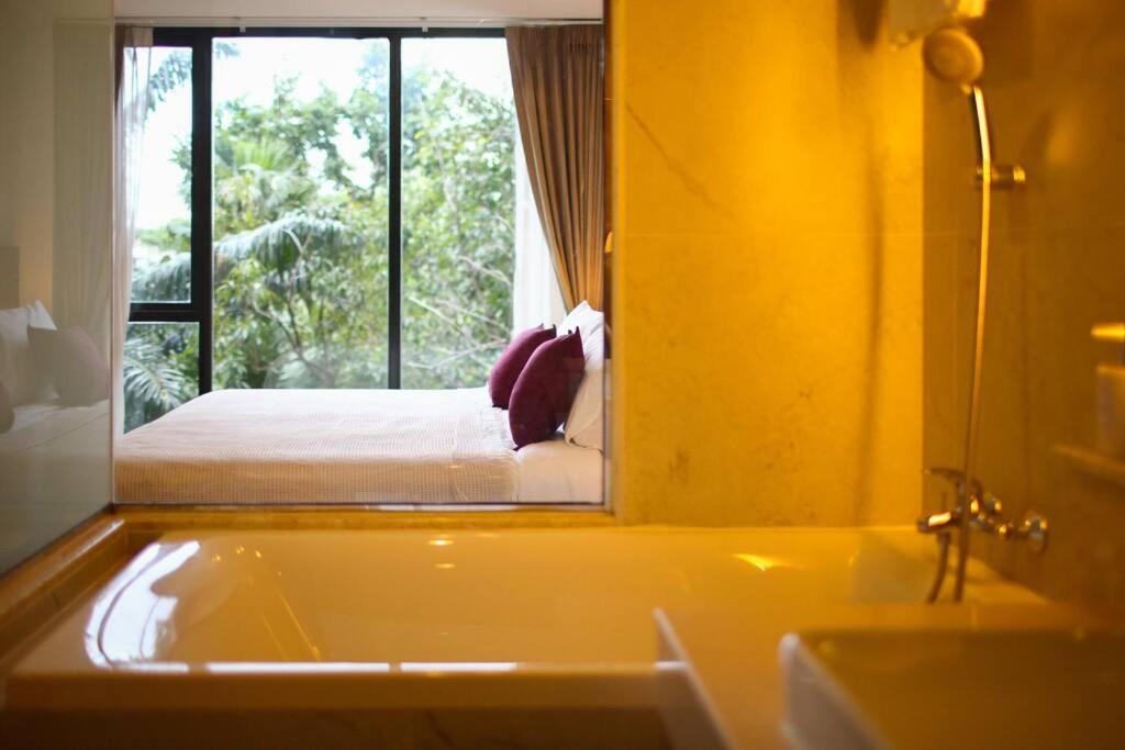 Specious Luxury 2 Bedrooms Apt. Chiang Mai Luaran gambar
